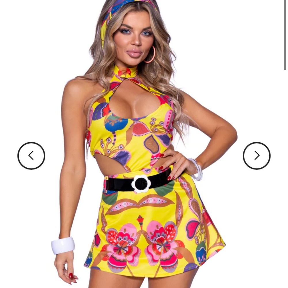 Leg avenue mod chick costume